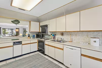 2751 NE 15th Street #103, Fort Lauderdale, FL 33304 - Photo 10