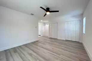 1402 NE 34th St, Oakland Park, FL 33334 - Photo 36