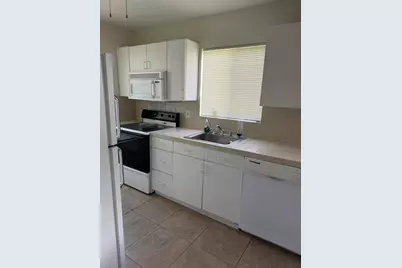 1601 SE Gainswood Court, Port Saint Lucie, FL 34952 - Photo 4