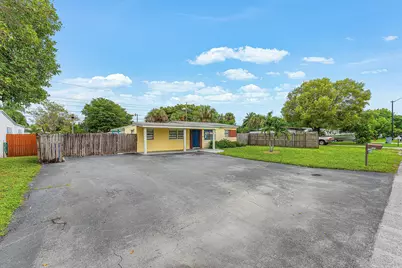 3080 NE 12th Avenue, Pompano Beach, FL 33064 - Photo 4