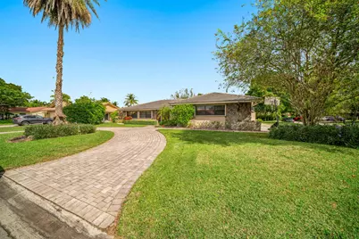 213 NW 94th Way, Coral Springs, FL 33071 - Photo 18