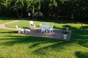 735 Hummingbird Way, North Palm Beach, FL 33408 - Photo 8