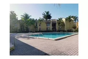 4505 Treehouse Ln, Tamarac, FL 33319 - Photo 1