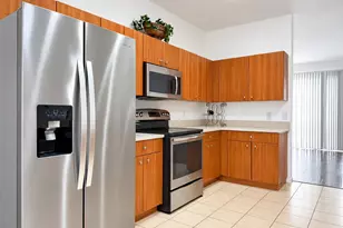 2725 NE 8th Ave, Wilton Manors, FL 33334 - Photo 1