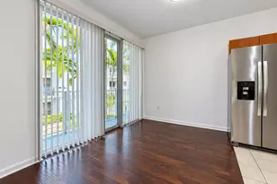 2725 NE 8th Ave, Wilton Manors, FL 33334 - Photo 14