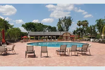 10411 E Clairmont Circle #211, Tamarac, FL 33321 - Photo 16