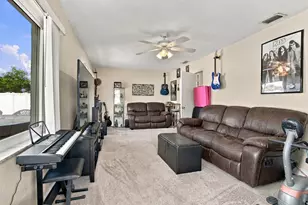 8121 NW 93rd Ave, Tamarac, FL 33321 - Photo 10