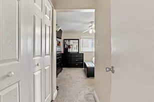 8121 NW 93rd Ave, Tamarac, FL 33321 - Photo 6