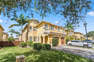 9041 SW 19th St, Miramar, FL 33025 - Photo 4
