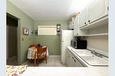 2855 Garden Drive S #306, Palm Springs, FL 33461 - Photo 4