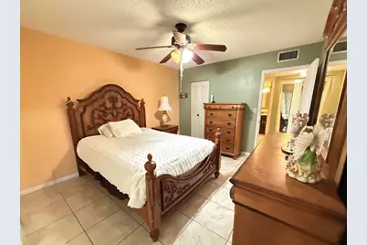 2855 Garden Drive S #306, Palm Springs, FL 33461 - Photo 10