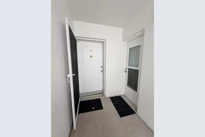 2555 NE 11th Street #PH9, Fort Lauderdale, FL 33304 - Photo 4