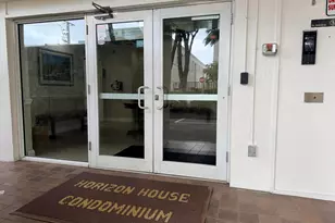 2555 NE 11th St, Fort Lauderdale, FL 33304 - Photo 2