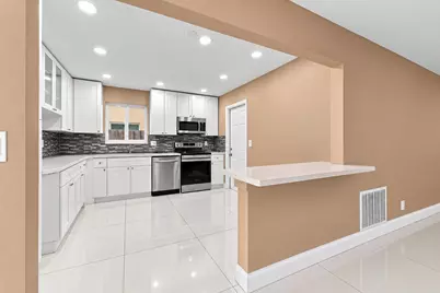6812 Oakhill Hill, North Lauderdale, FL 33068 - Photo 10