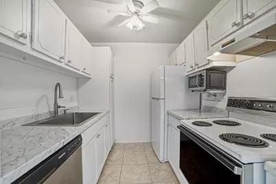 131 Doolen Court #306, North Palm Beach, FL 33408 - Photo 10