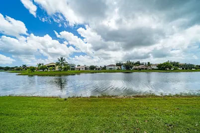 156 Catania Way, Royal Palm Beach, FL 33411 - Photo 34