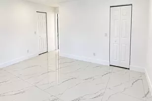 2210 NW 93rd Ave, Pembroke Pines, FL 33024 - Photo 4