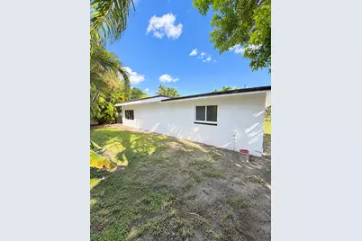 2210 NW 93rd Avenue, Pembroke Pines, FL 33024 - Photo 18