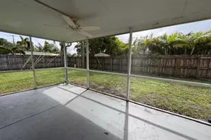 216 SE 10th Ct, Deerfield Beach, FL 33441 - Photo 18