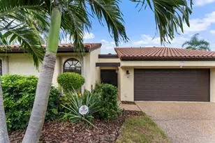 7029 Golf Pointe Cir, Tamarac, FL 33321 - Photo 2