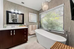 7029 Golf Pointe Cir, Tamarac, FL 33321 - Photo 20