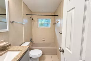 5730 NW 15th St, Lauderhill, FL 33313 - Photo 16