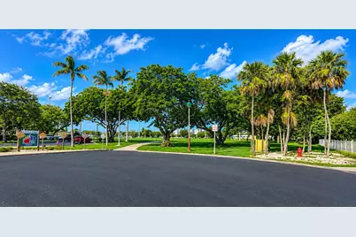 615 NE 12th Avenue #310, Fort Lauderdale, FL 33304 - Photo 20