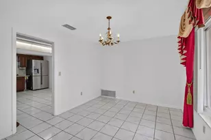 1960 NW 107th Ave, Pembroke Pines, FL 33026 - Photo 10