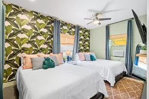 913 NE 2nd Ct, Hallandale Beach, FL 33009 - Photo 14