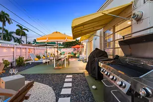 913 NE 2nd Ct, Hallandale Beach, FL 33009 - Photo 54
