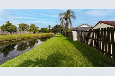 9401 NW 18th Drive, Plantation, FL 33322 - Photo 58