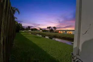 9401 NW 18th Dr, Plantation, FL 33322 - Photo 4