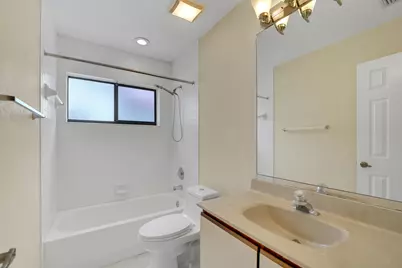 9401 NW 18th Drive, Plantation, FL 33322 - Photo 32