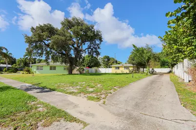147 Foresteria Drive, Lake Park, FL 33403 - Photo 4