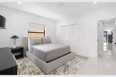 5641 Bayview Drive, Fort Lauderdale, FL 33308 - Photo 12