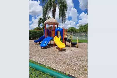 8853 NW 48th Street, Sunrise, FL 33351 - Photo 12