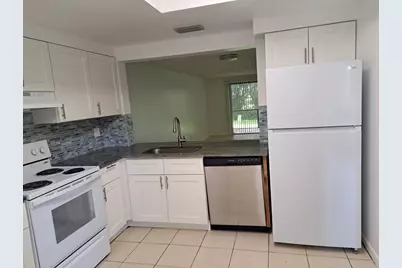 8853 NW 48th Street, Sunrise, FL 33351 - Photo 2