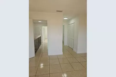 1328 W 51st Place #D-23, Hialeah, FL 33012 - Photo 4