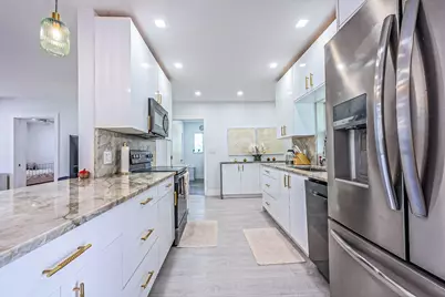 3601 NW 85th Avenue, Coral Springs, FL 33065 - Photo 8