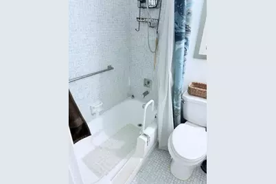 2034 Newport H #2034, Deerfield Beach, FL 33442 - Photo 14