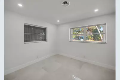 1940 NW 32nd Street, Oakland Park, FL 33309 - Photo 20