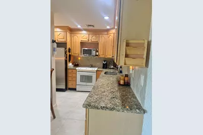 199 E McNab Road #Unit 110, Pompano Beach, FL 33060 - Photo 6