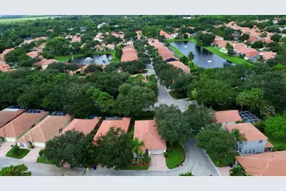8071 Via Hacienda, Riviera Beach, FL 33418 - Photo 40
