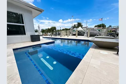 2300 NE 19th Avenue, Wilton Manors, FL 33305 - Photo 16