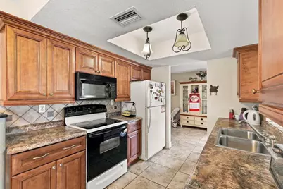 4502 NW 47th Street, Tamarac, FL 33319 - Photo 16
