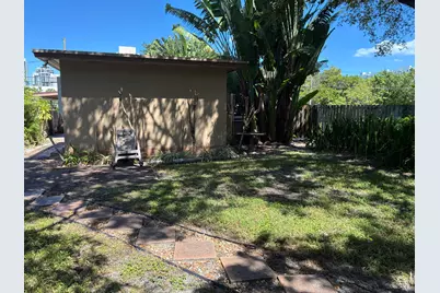 18 SE 10th Street, Fort Lauderdale, FL 33316 - Photo 4