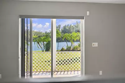 4592 SW 14th Street, Deerfield Beach, FL 33442 - Photo 34