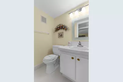 273 Newport Drive, Deerfield Beach, FL 33442 - Photo 16