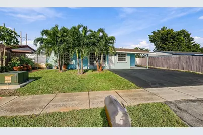 1761 SW 50th Avenue, Fort Lauderdale, FL 33317 - Photo 4