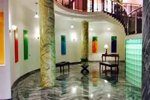 5401 Collins Ave, Miami Beach, FL 33140 - Photo 8